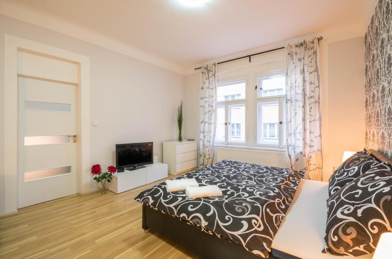Chest Design Apartments ปราก ภายนอก รูปภาพ