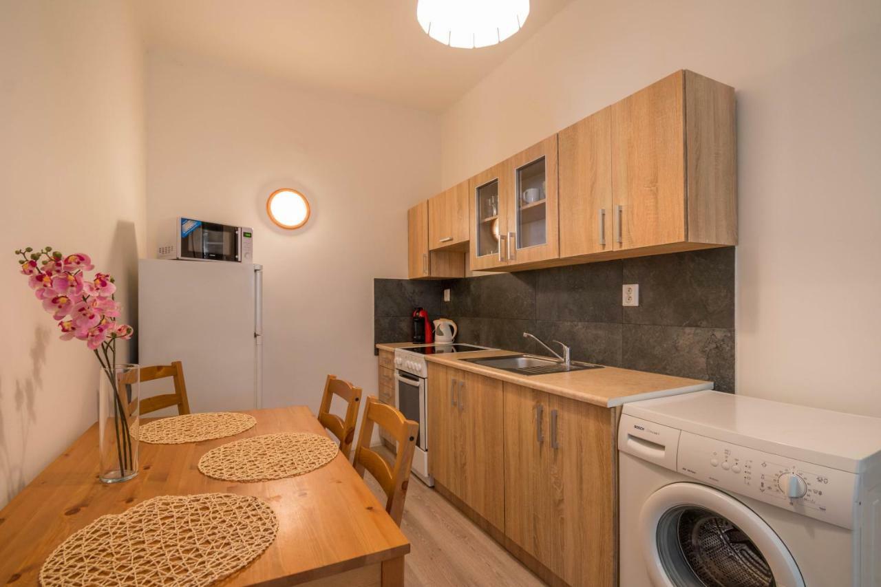 Chest Design Apartments ปราก ภายนอก รูปภาพ